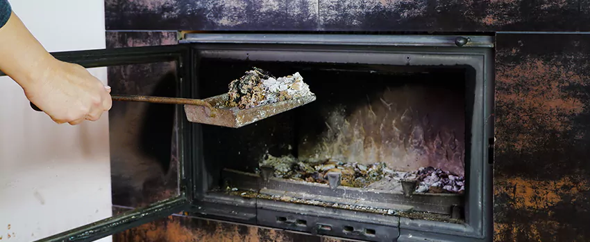 Fireplace Interior Sweeping in Beloeil, QC